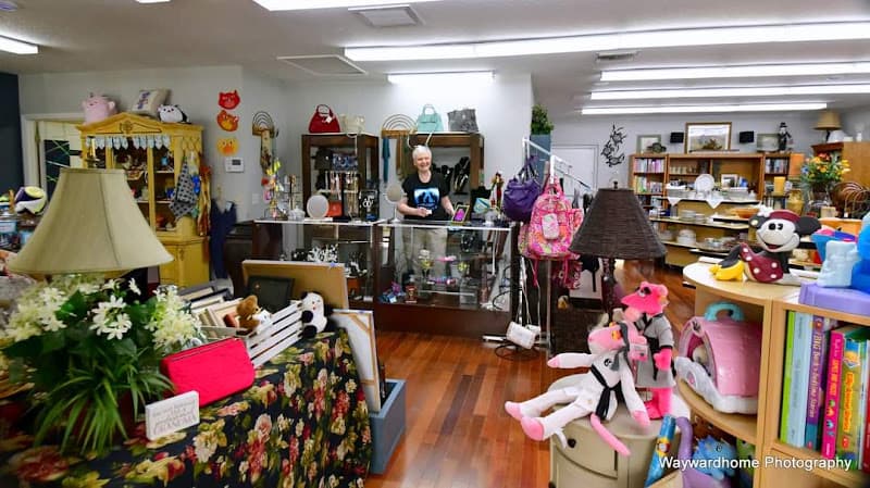 Sheltering Hands Thrift Store storefront