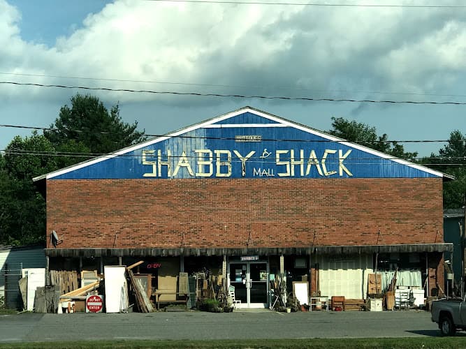 Shabby Shack Mall storefront
