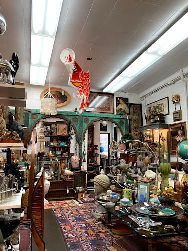 Bougie Bazaar storefront