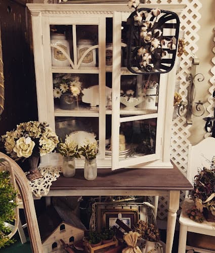 Ella Grace Designs storefront